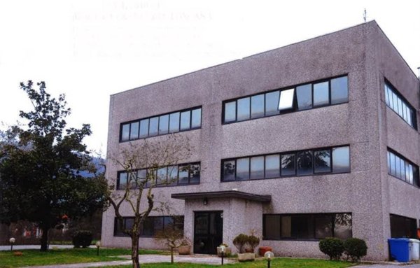 locale commerciale in vendita a Mulazzo in zona Groppoli