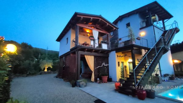 casa indipendente in vendita a Mulazzo