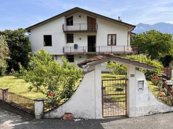 casa indipendente in vendita a Mulazzo in zona Arpiola