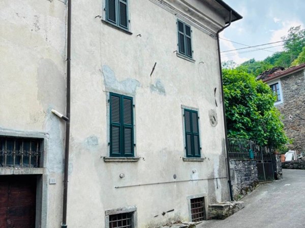 casa indipendente in vendita a Mulazzo