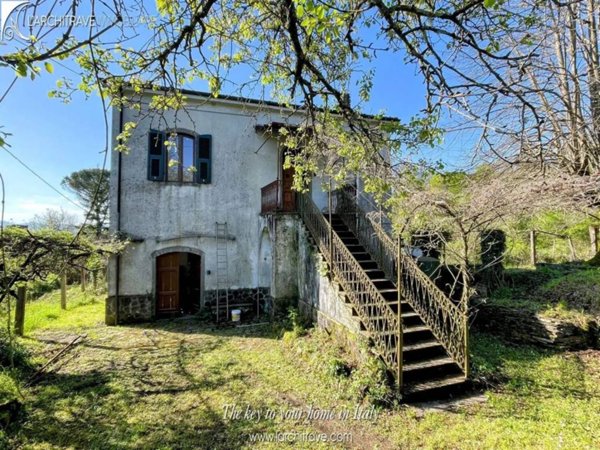 casa indipendente in vendita a Mulazzo