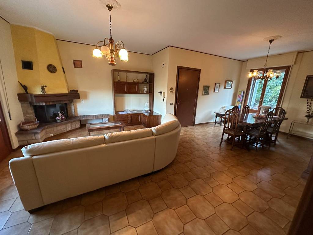 appartamento in vendita a Mulazzo in zona Arpiola