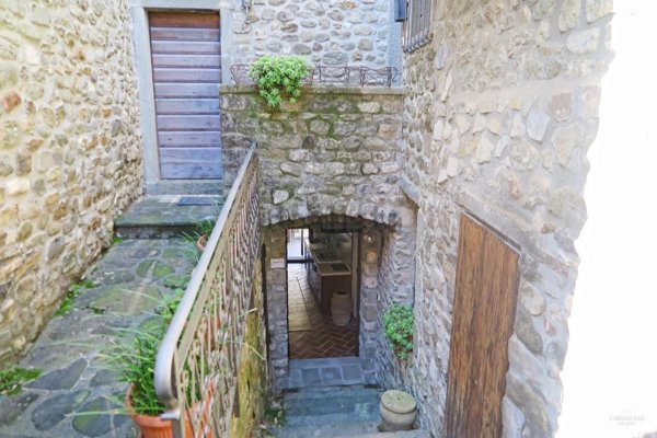 appartamento in vendita a Mulazzo in zona Lusuolo