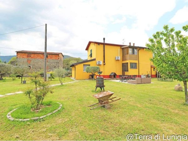 casa indipendente in vendita a Mulazzo