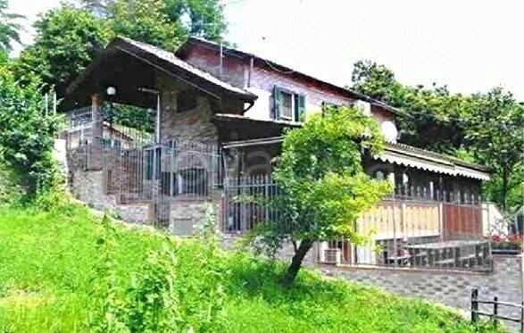 casa indipendente in vendita a Mulazzo in zona Arpiola