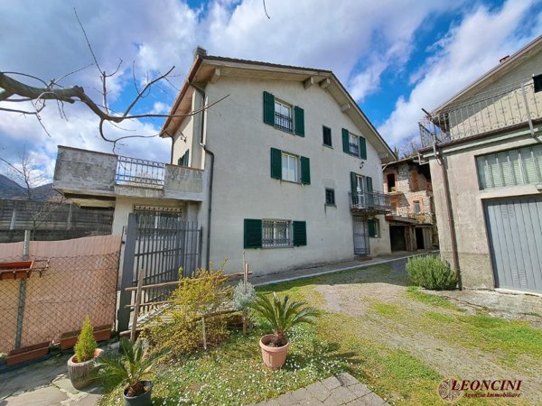 casa indipendente in vendita a Mulazzo in zona Arpiola