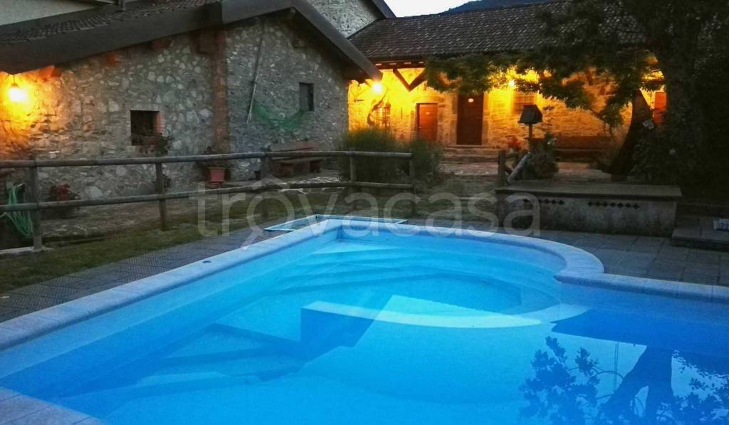 casa indipendente in vendita a Mulazzo