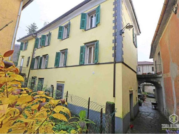 casa indipendente in vendita a Mulazzo in zona Parana