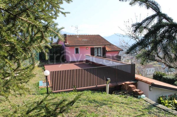 casa indipendente in vendita a Mulazzo in zona Pozzo