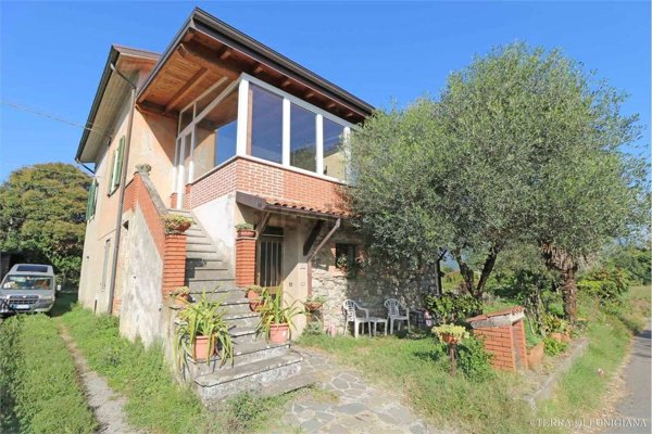 casa indipendente in vendita a Mulazzo