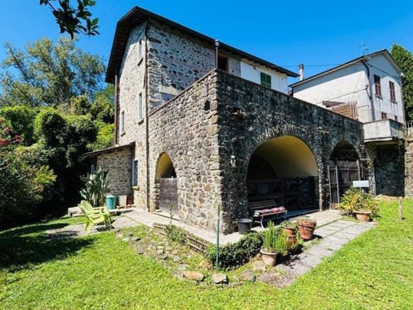 casa indipendente in vendita a Mulazzo