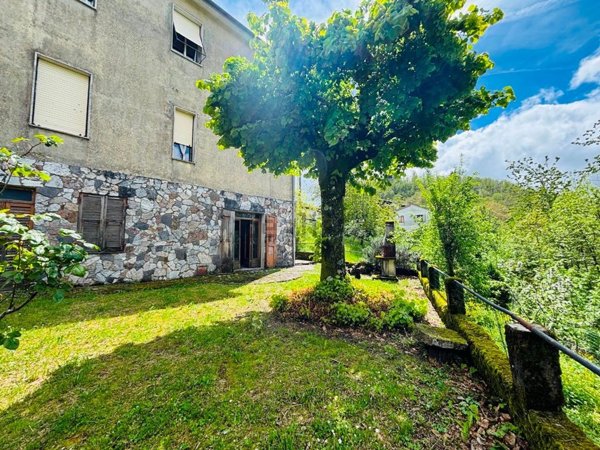 casa semindipendente in vendita a Mulazzo