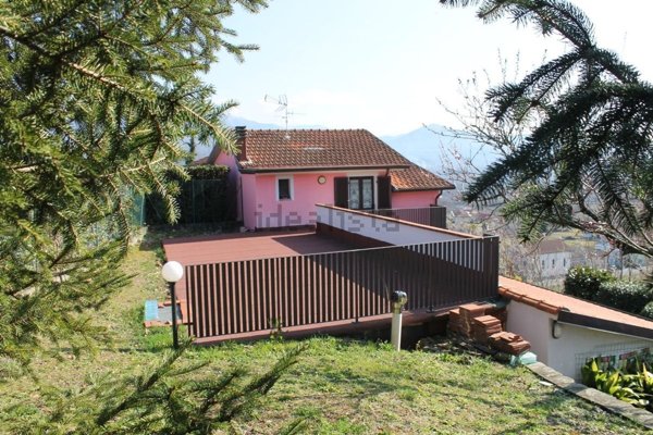 casa indipendente in vendita a Mulazzo