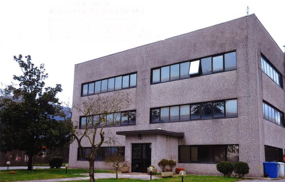 locale commerciale in vendita a Mulazzo in zona Groppoli