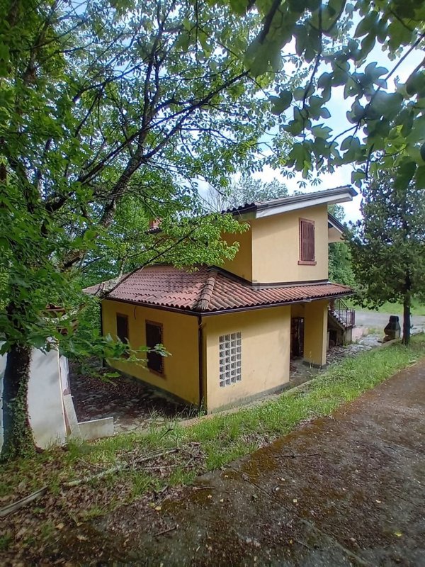 casa indipendente in vendita a Mulazzo
