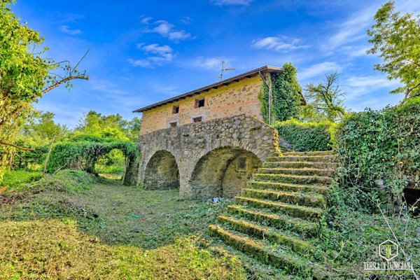 casa indipendente in vendita a Mulazzo