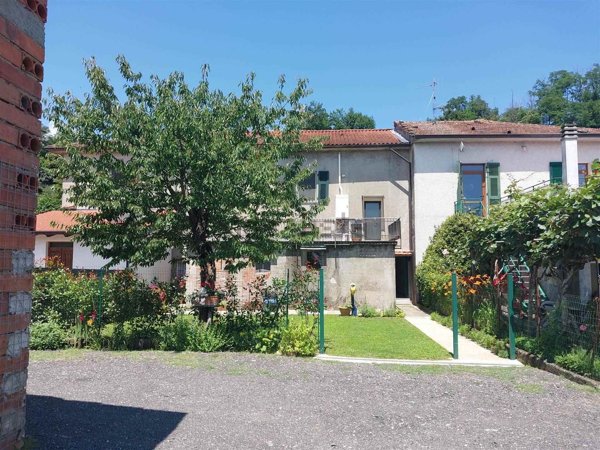 casa semindipendente in vendita a Mulazzo in zona Arpiola