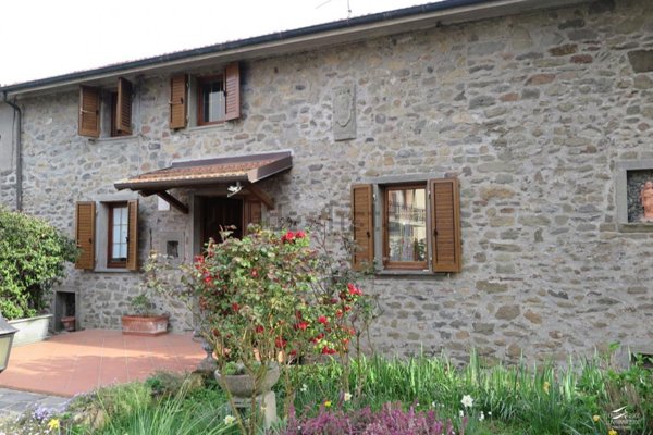 casa indipendente in vendita a Mulazzo in zona Talavorno