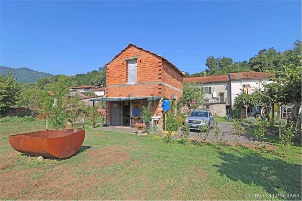 casa indipendente in vendita a Mulazzo