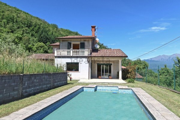casa indipendente in vendita a Mulazzo in zona Pozzo