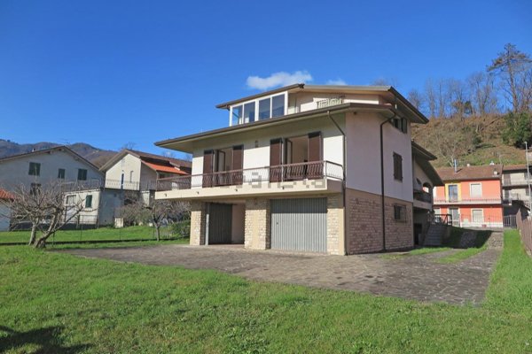 casa indipendente in vendita a Mulazzo in zona Arpiola