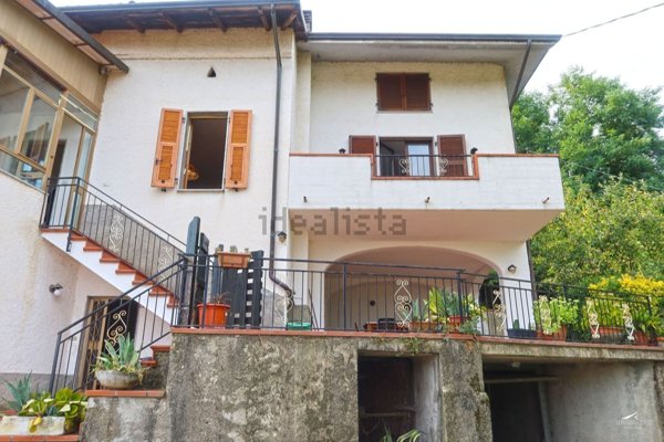 casa indipendente in vendita a Mulazzo in zona Talavorno