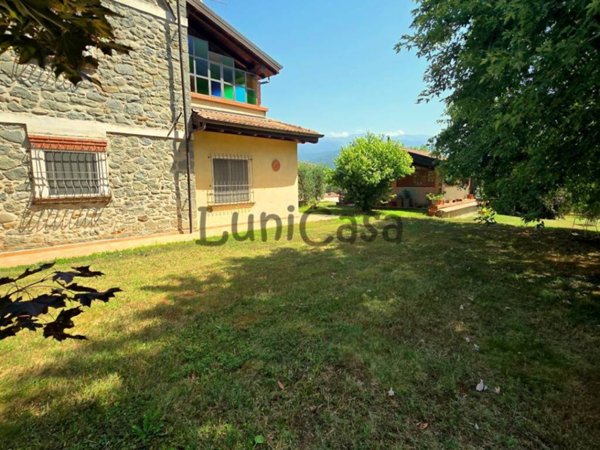 casa indipendente in vendita a Mulazzo in zona Arpiola