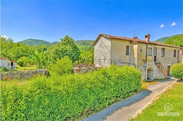 casa indipendente in vendita a Mulazzo