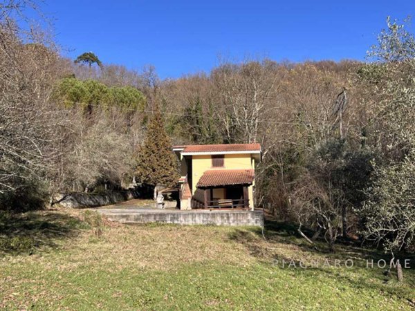 casa indipendente in vendita a Mulazzo in zona Campoli
