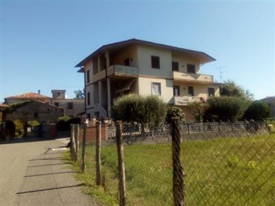 casa semindipendente in vendita a Podenzana in zona Bagni