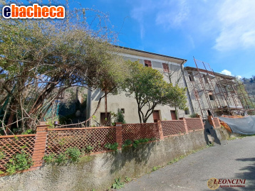 appartamento in vendita a Podenzana