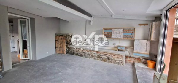 casa indipendente in vendita a Podenzana