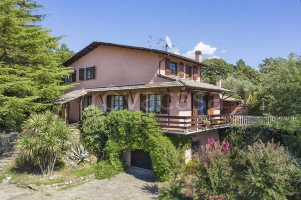 casa indipendente in vendita a Podenzana in zona Bagni