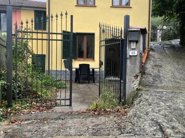 appartamento in vendita a Podenzana in zona Oliveto