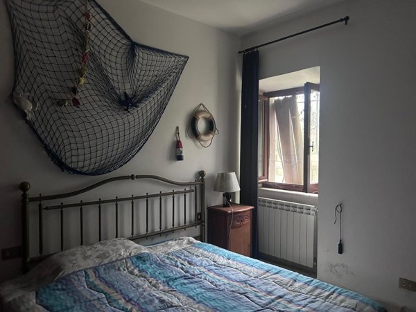 casa semindipendente in vendita a Podenzana
