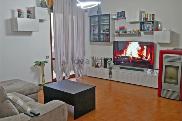 appartamento in vendita a Podenzana in zona Bagni