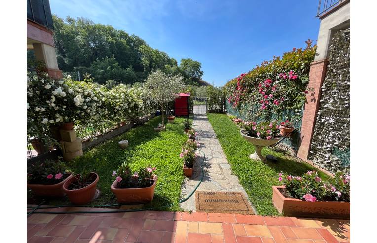 casa indipendente in vendita a Podenzana