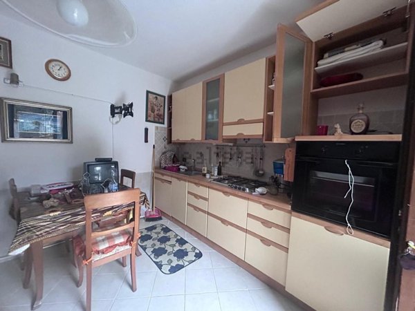 casa semindipendente in vendita a Podenzana