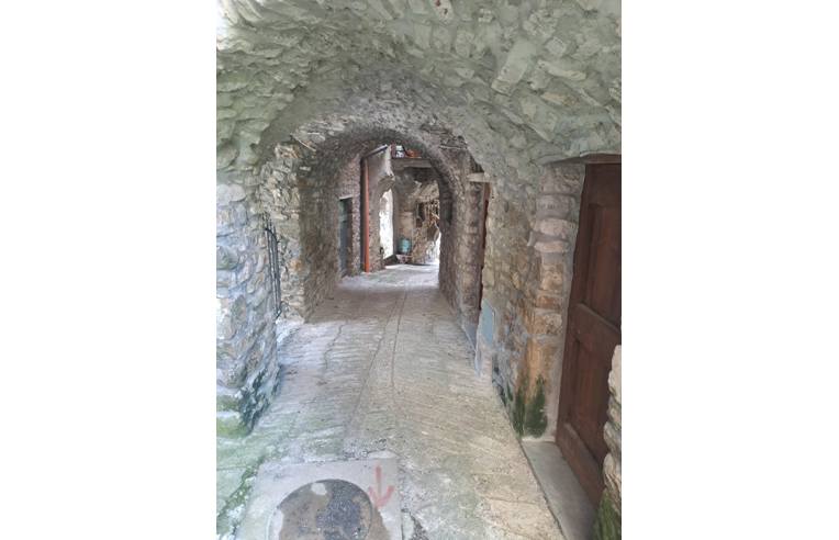 casa indipendente in vendita a Podenzana in zona Bagni