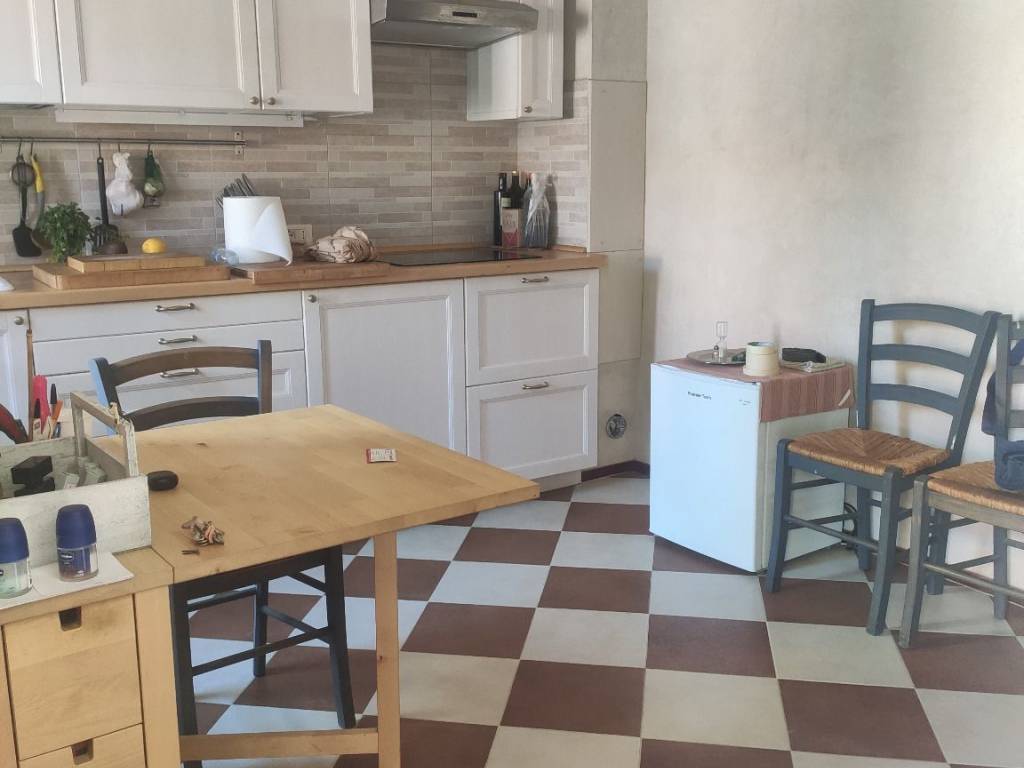 casa indipendente in vendita a Podenzana in zona Montale