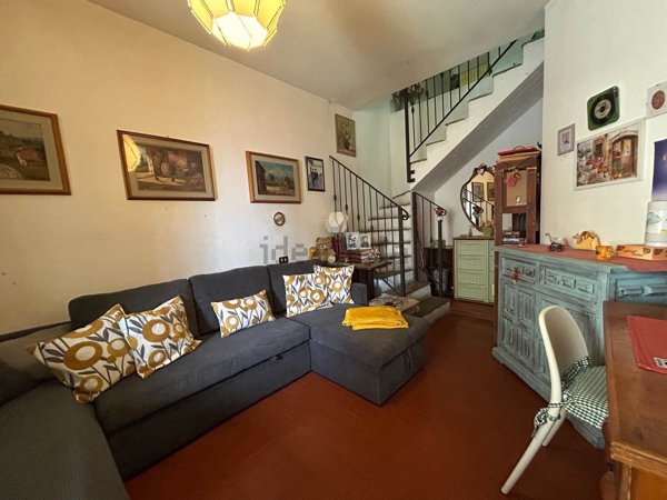 casa indipendente in vendita a Podenzana in zona Casa Borsi