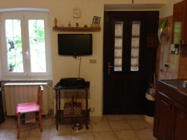 casa semindipendente in vendita a Podenzana in zona La Costa