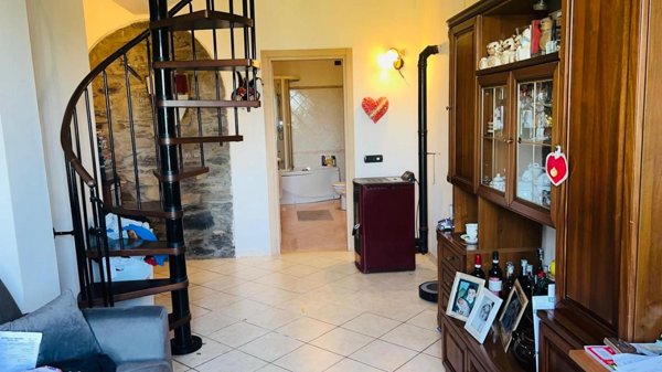 casa indipendente in vendita a Podenzana in zona La Costa