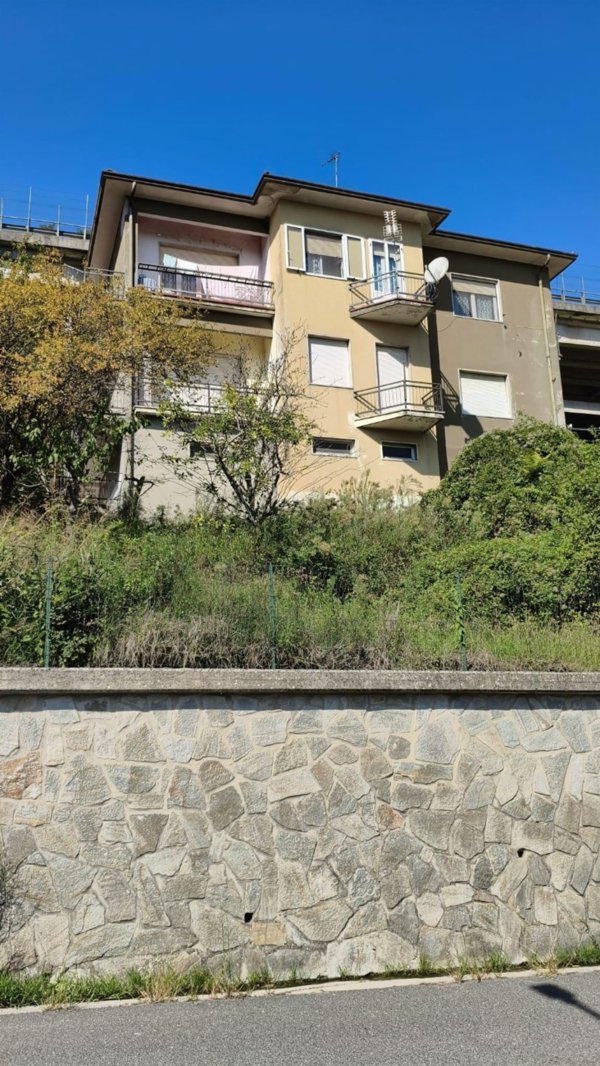 casa indipendente in vendita a Podenzana in zona Bagni