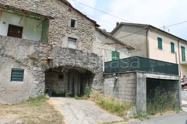 casa indipendente in vendita a Pontremoli