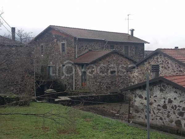 casa indipendente in vendita a Pontremoli