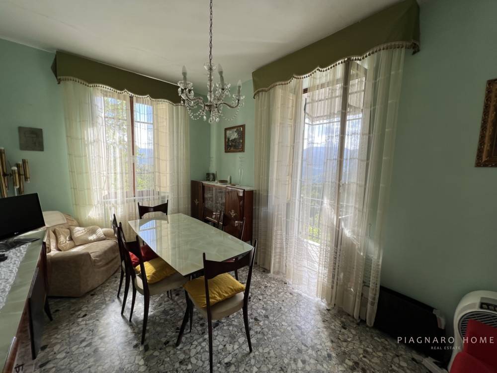 casa indipendente in vendita a Pontremoli in zona Arzengio