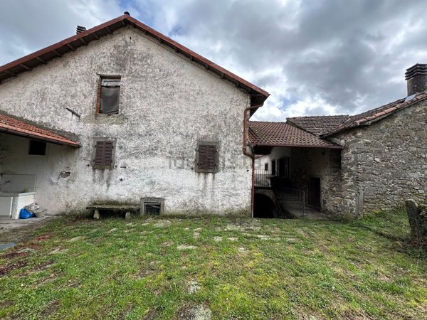 quadrivano in vendita a Pontremoli