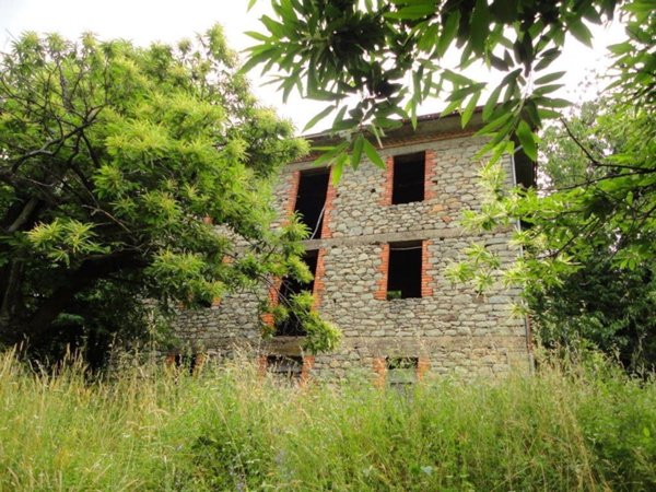 casa indipendente in vendita a Pontremoli