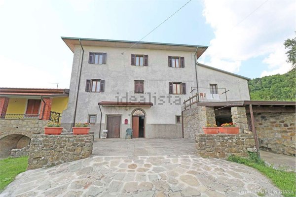 casa indipendente in vendita a Pontremoli